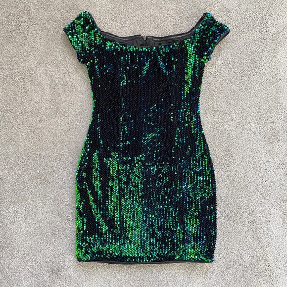 Forever 21 DRESS - Picture 4 of 6